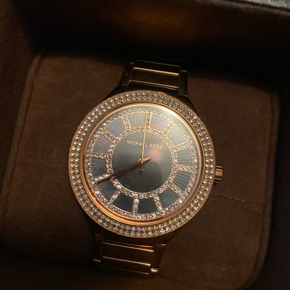Gorgeous Michael Kors watch - Picture 2 of 3